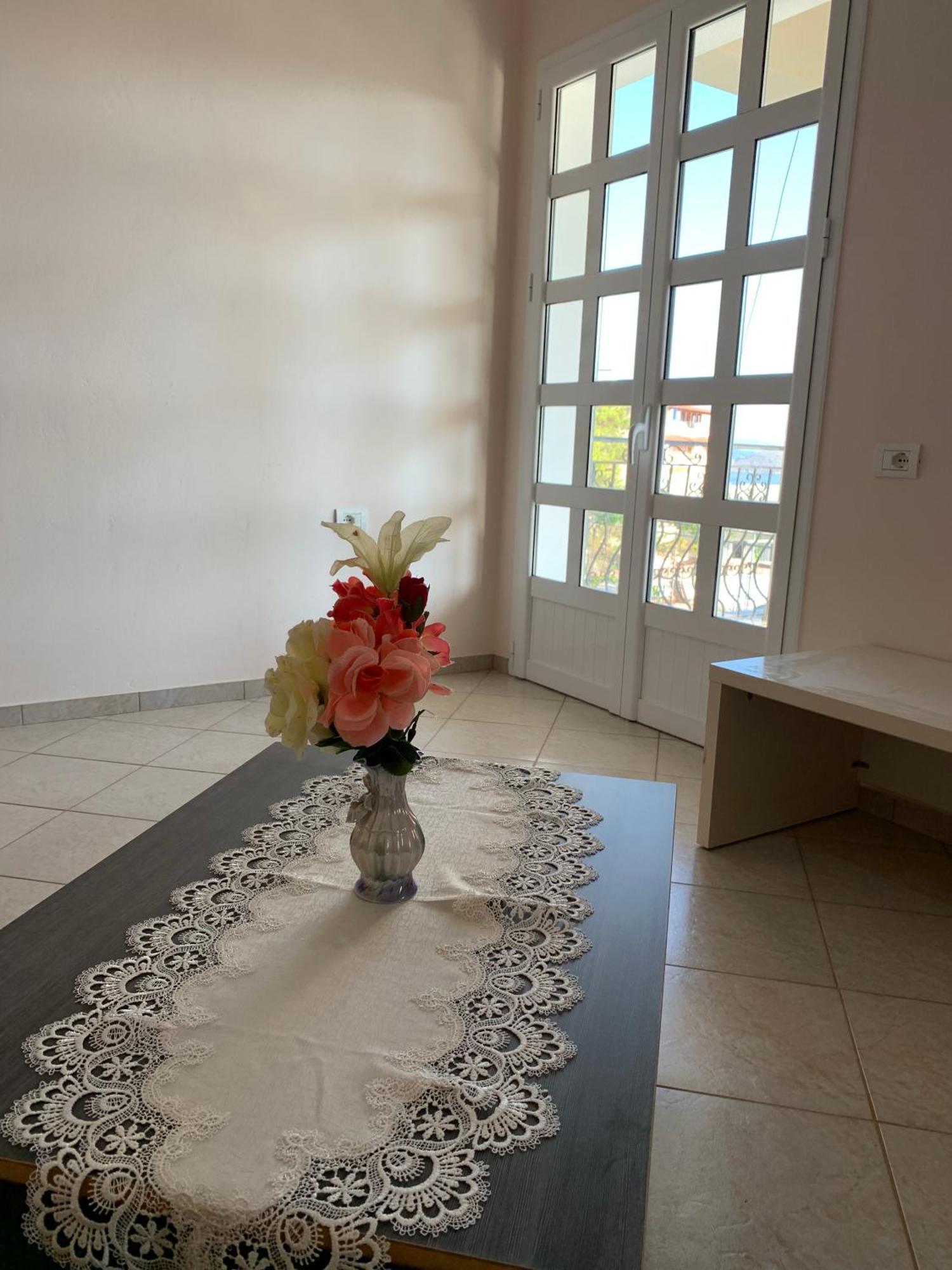 Ylli Cunaj Apartments Sarande Exterior photo
