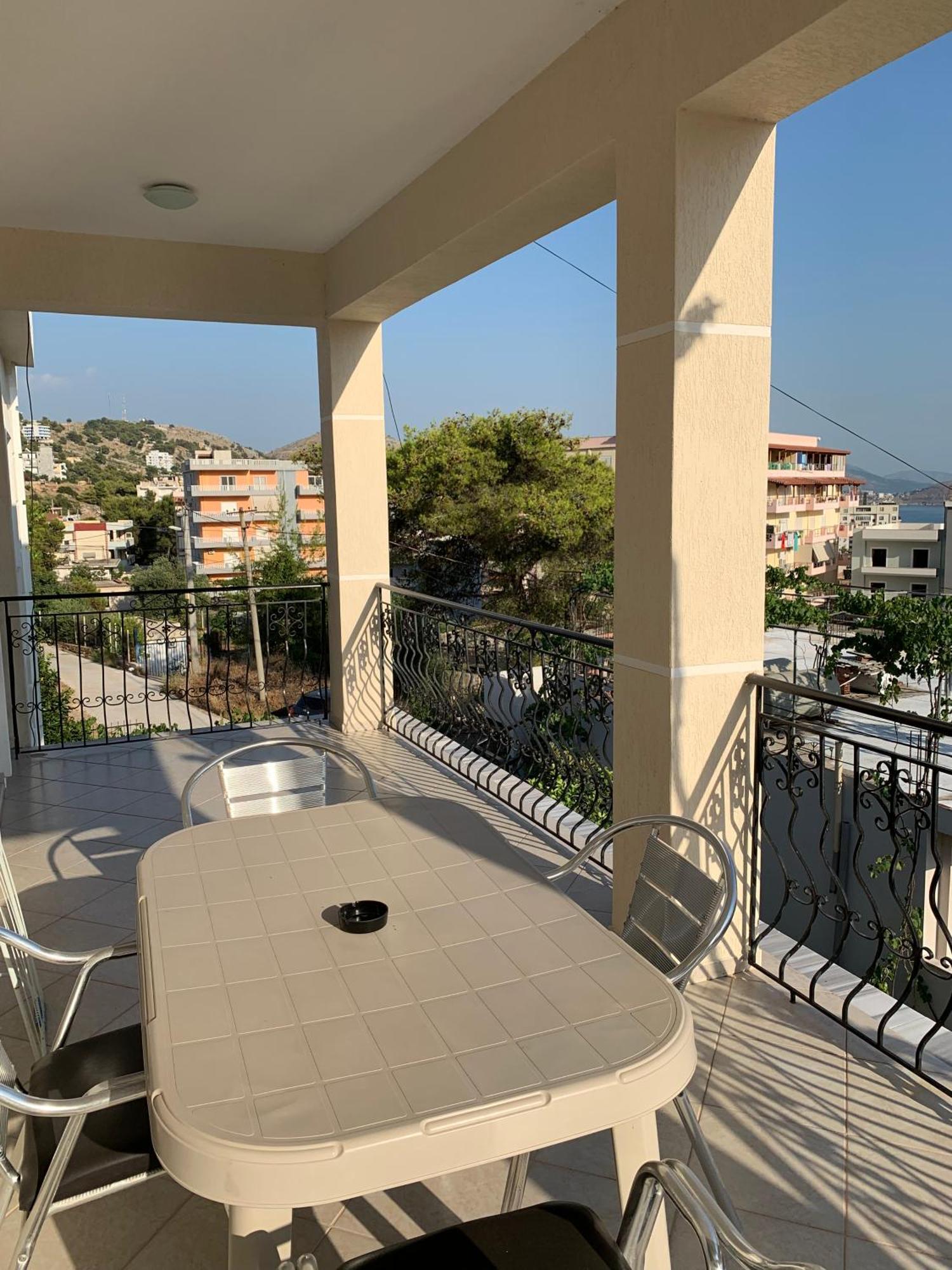 Ylli Cunaj Apartments Sarande Exterior photo